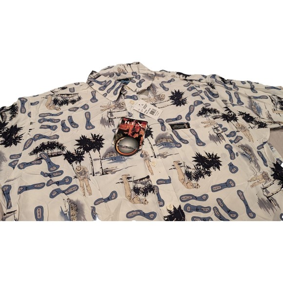 New Deadstock Chipshot Golf Print Shirt XL by BOSS Short Sleeve Button-Up NWT! - Picture 10 of 10